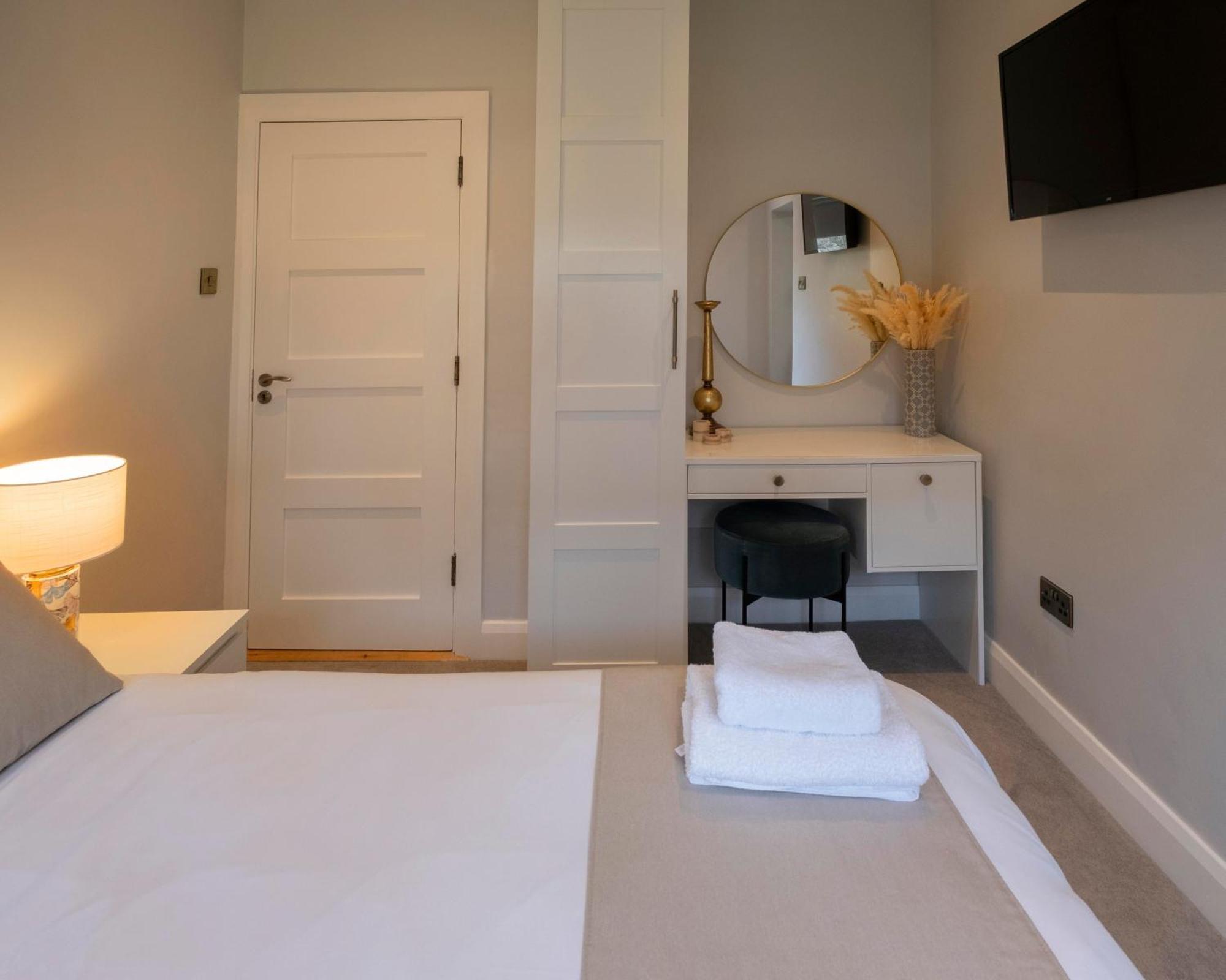 The Hillcrest, Luxury Accommodation In Castleblayney Town Esterno foto